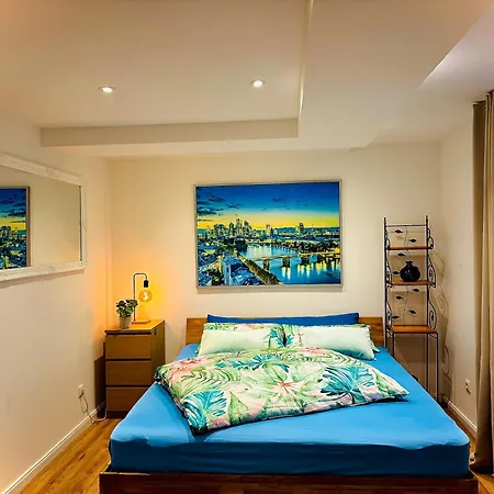 Skylineblick Doppelzimmer ホームステイ
