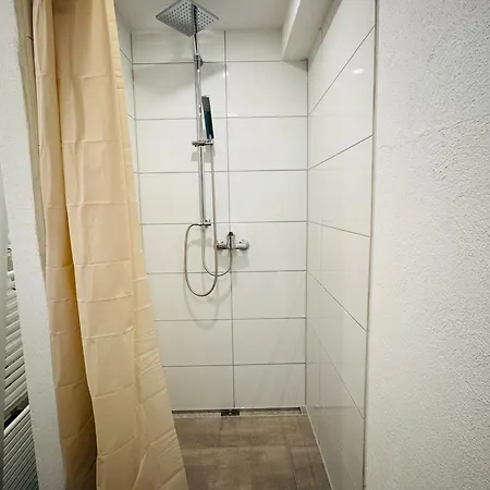 Skylineblick Doppelzimmer Ubytování v soukromí Seligenstadt